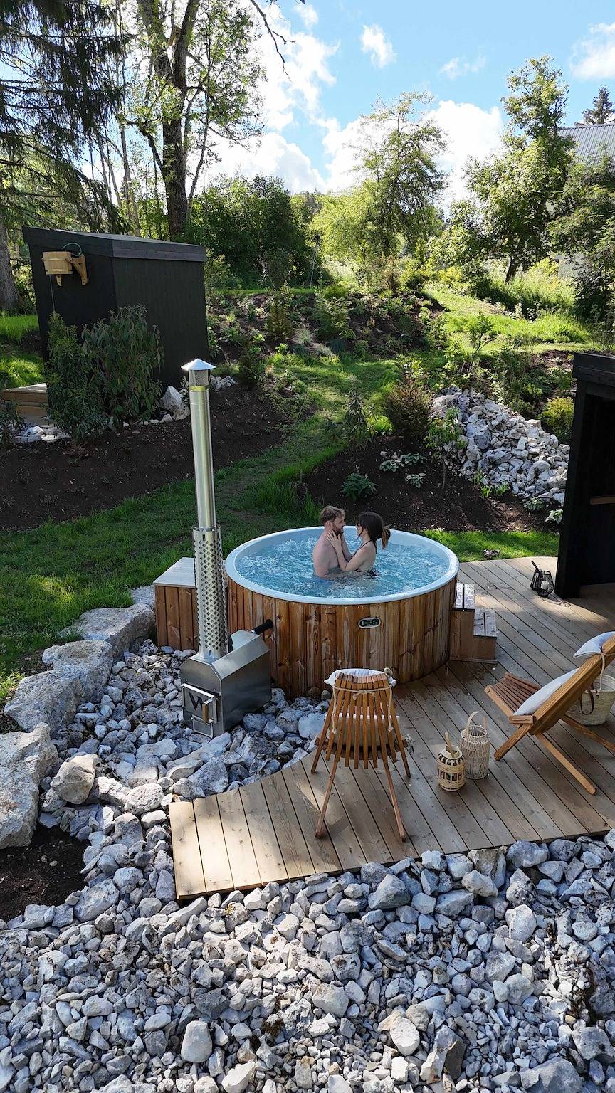 Entire apartment, Gîte dans ferme en pierre, bain nordique et sauna in Prémanon, Parc naturel régional du Haut-Jura