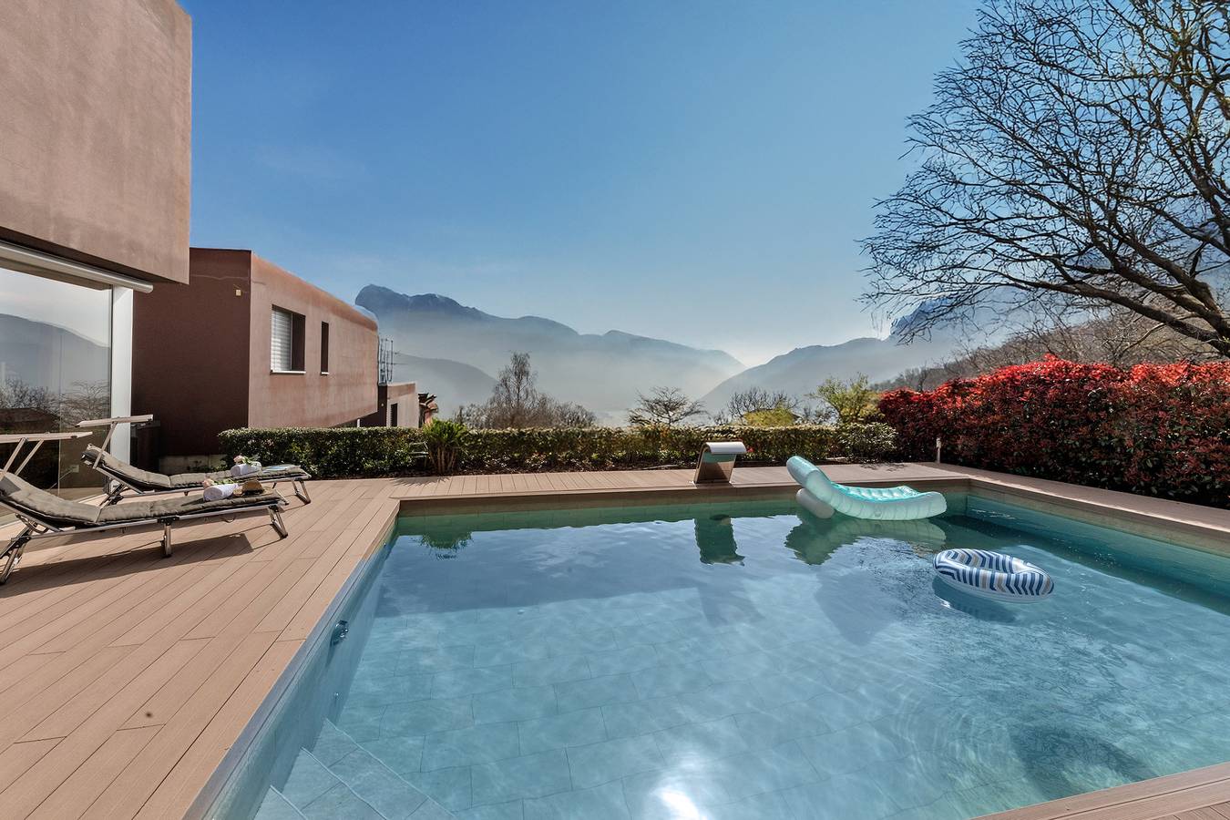 Villa Dolce Vita With Private Pool in Lugano, Lago de Lugano