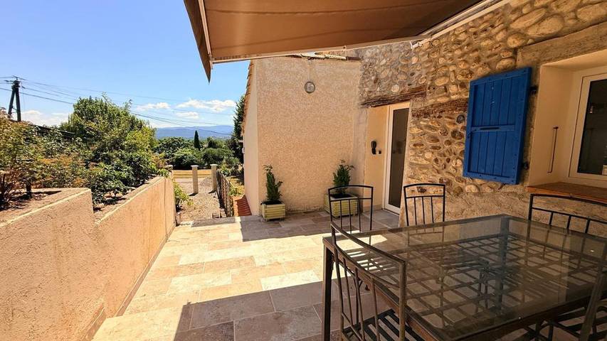 Location de vacances pour 5 personnes, avec Terrasse et Vue dans Le Poët
