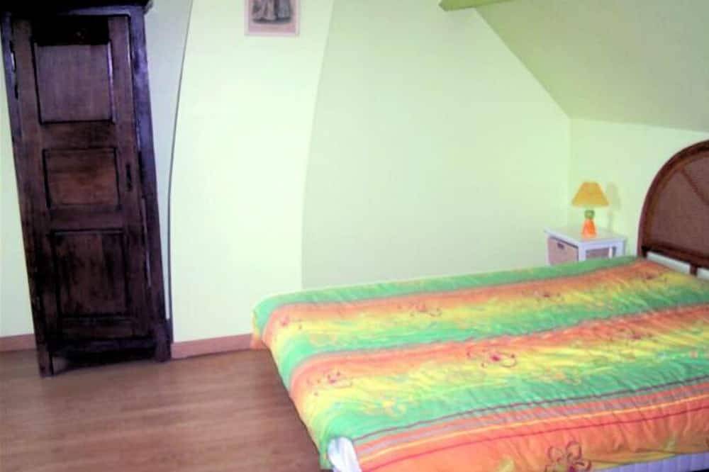 Country gite with enclosed garden located 1 hour 15 from the seaside in Mesnil-en-Ouche, Región de Bernay