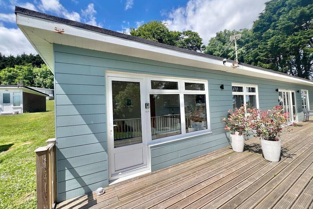 Entire apartment, One Bedroom Chalet with Sun deck in Dartmouth, Devon