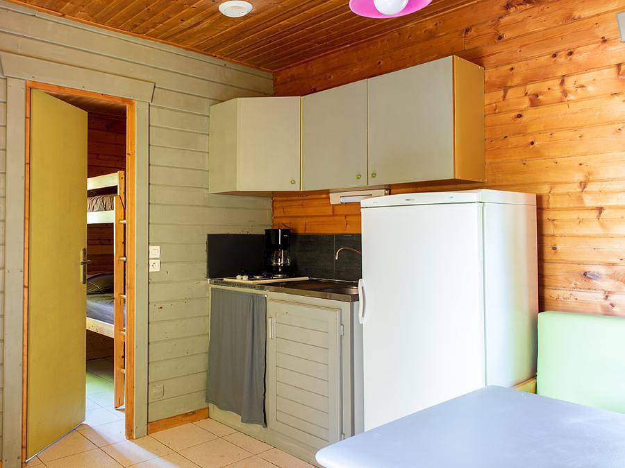 Camping Village Club L'Evasion - Chalet 6 personnes - 2 chambres in Puy-l'Évêque, Lot