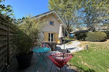 Gîte pour 2 personnes, avec terrasse et jardin à Fillinges