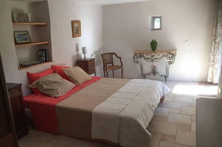 Location de vacances pour 4 personnes, avec jacuzzi ainsi que terrasse et jardin à Bagard - 4