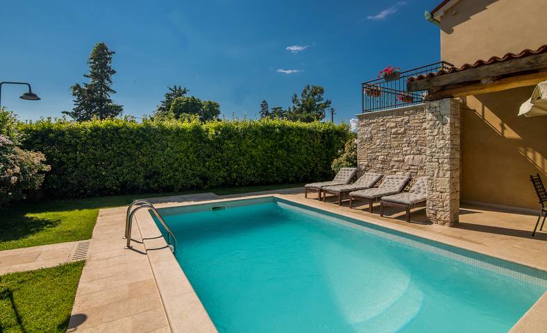 Villa mit pool für 6 Personen, mit Pool und Balkon auf Krk - 2