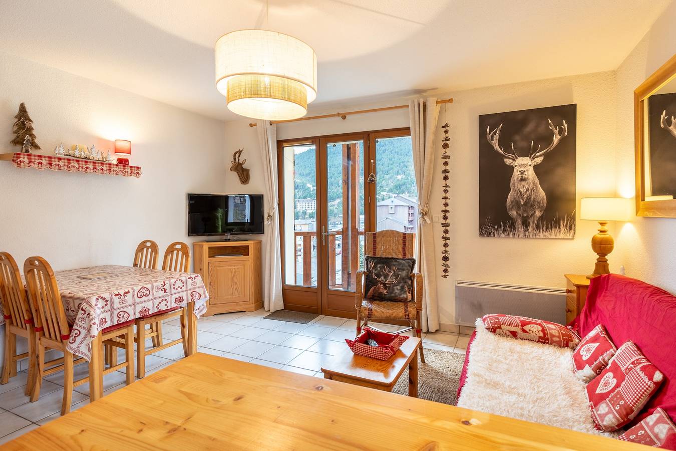 Appartement entier, Le Refuge du Chevreuil - Pistes accessibles à pieds in Les Angles, Parc naturel régional des Pyrénées catalanes