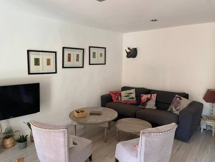 Gîte pour 6 personnes, avec Balcon ainsi que Terrasse et Vue à Peynier
