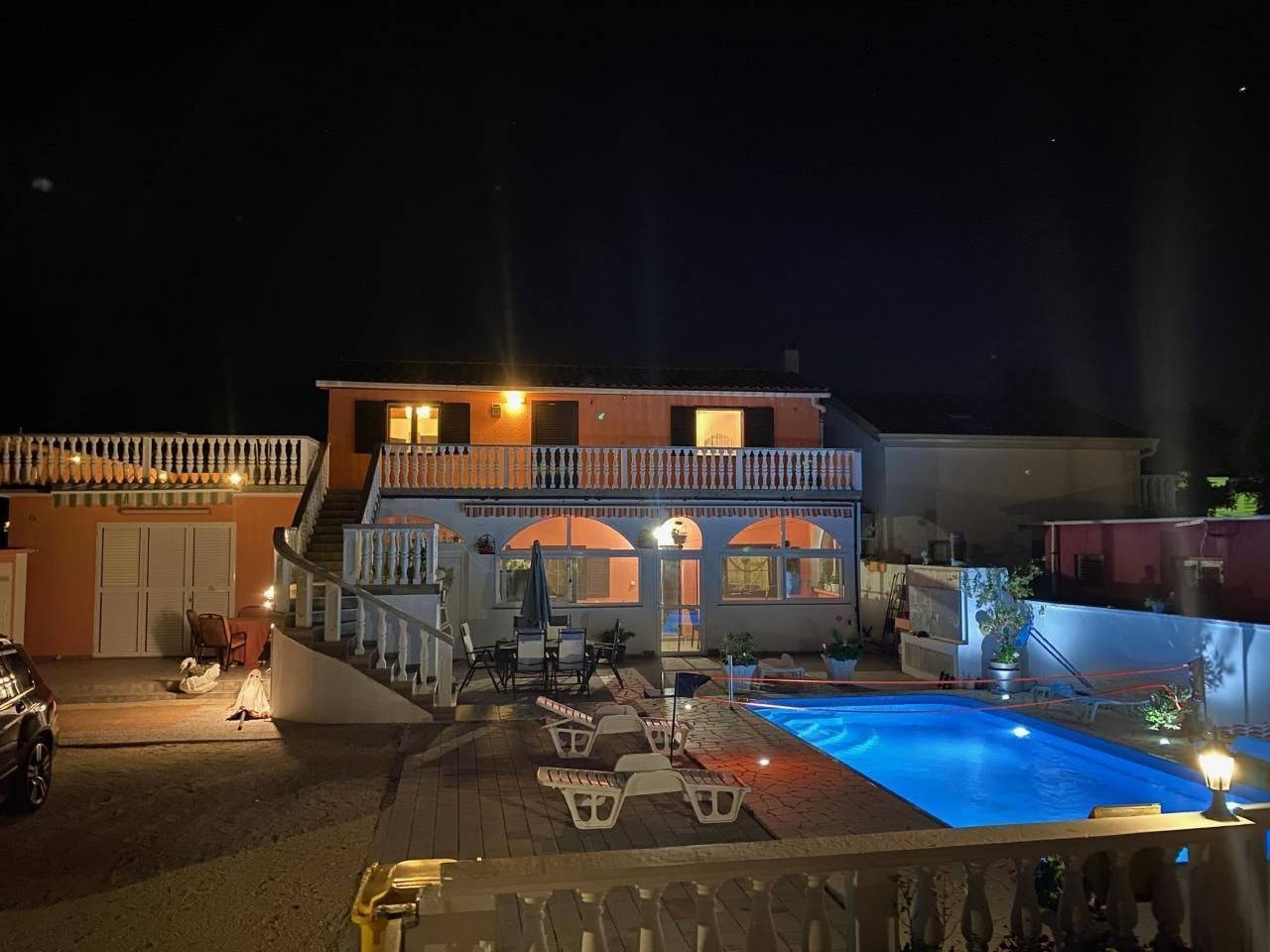 Ganze Wohnung, Großes Appartement in Vrsi, Zadar