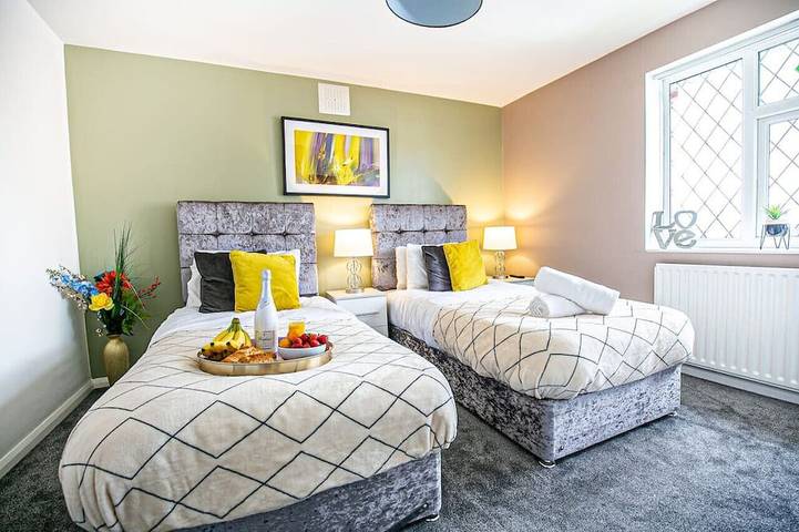 Holiday rental for 7 people, with Balcony and Garden in Leamington Spa