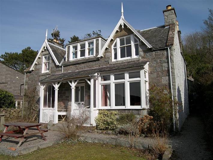 Rocklea in Dumfries and Galloway