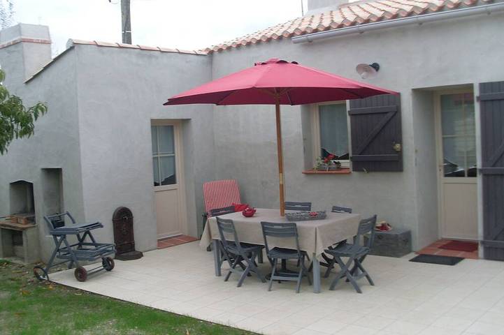 Maison de vacances pour 7 personnes, avec jardin et piscine à La Garnache