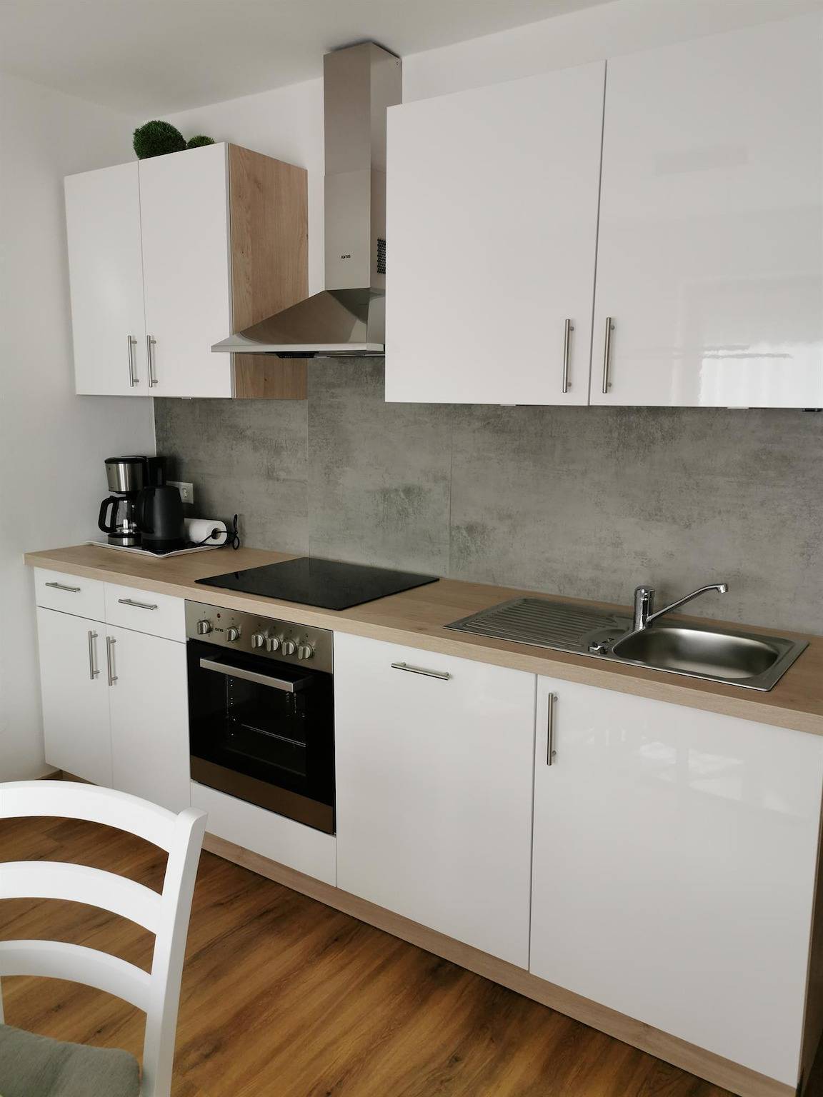 Ganze Ferienwohnung, Appartement 1. Stock in Tuxer Alpen, Fügen