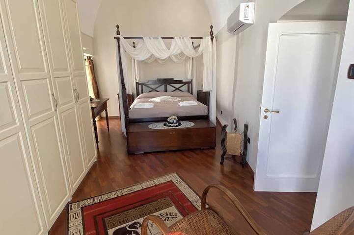 Apartamento entero, Entire central apartment with fireplace in Putignano, Region de Bari