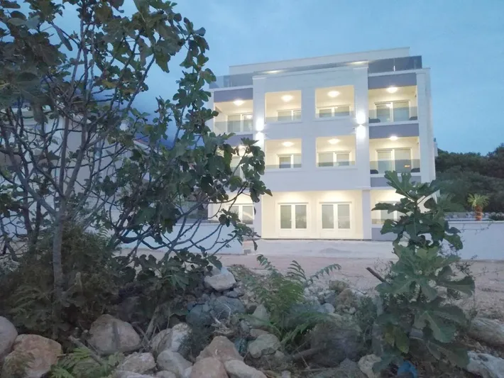 Guesthouse for 4 people, with view and garden - 1