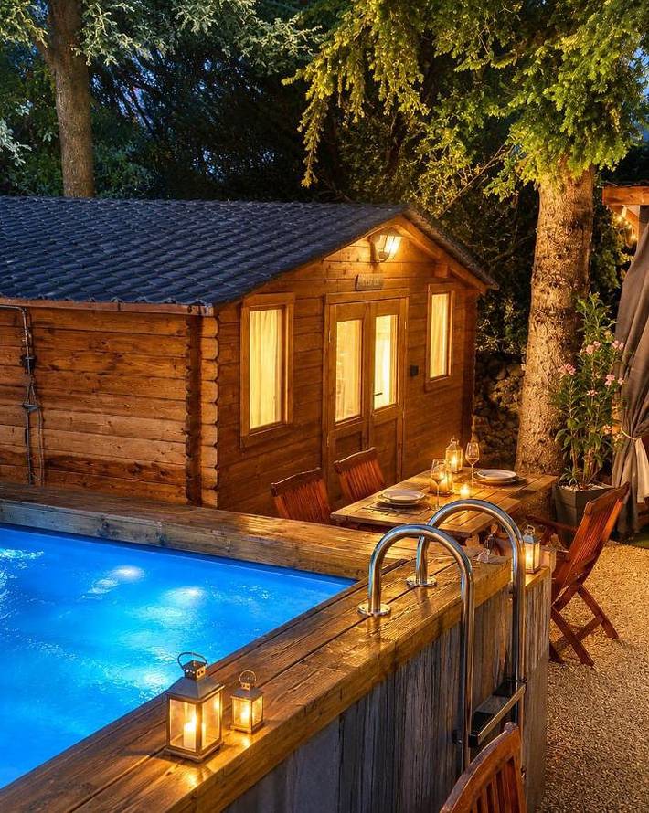 Gîte pour 2 personnes, avec Jacuzzi et Terrasse ainsi que Jardin et Piscine à Saint-Paul-lès-Romans