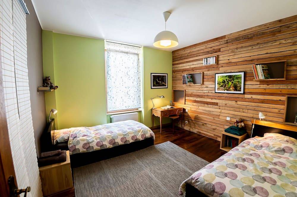 Apartamento encantador con jardín, cerca del centro de la ciudad y bien comunicado. in Chantraine, Región de Épinal