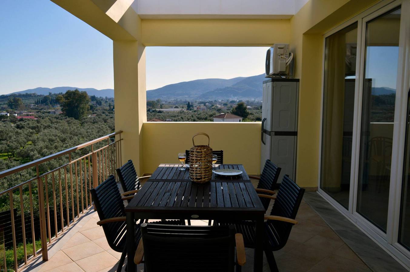 Ολόκληρο το διαμέρισμα, Altamira Ii · 10 Guests · Veranda & Sea Views in Αμπελόκηπους Ζακύνθου, Ζάκυνθο