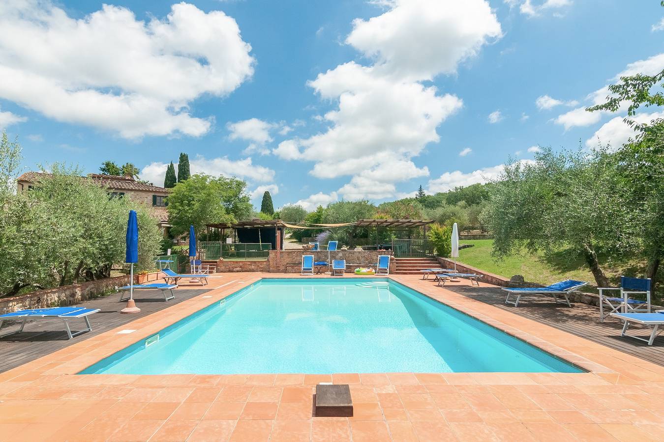 Agriturismo 'Molinuzzo - Marzio' with shared pool, private terrace, and Wi-Fi in Barberino Tavarnelle, Chianti