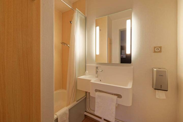 Hôtel pour 2 personnes, animaux acceptés à Noyelles-Godault - 3