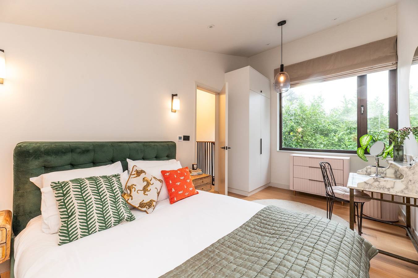 Architectural Hideaway, Unique 2Br in Surbiton - Pass the Keys in Surbiton, London