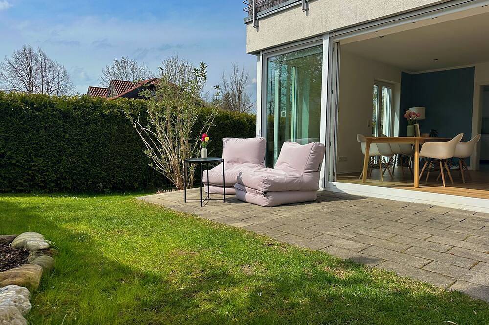 Ganze Wohnung, Große, helle Gartenwohnung direkt am Wörthsee in Wörthsee, Ammersee