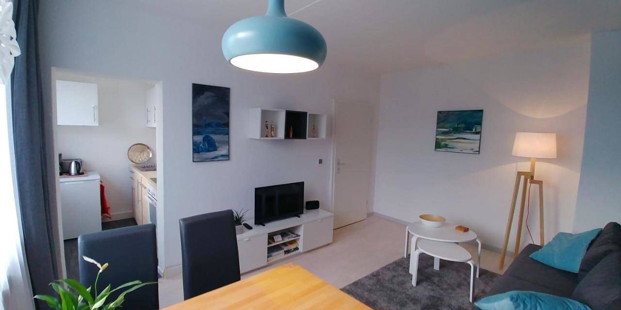 Ganze Wohnung, One-Bedroom Apartment in Laubegast, Dresden