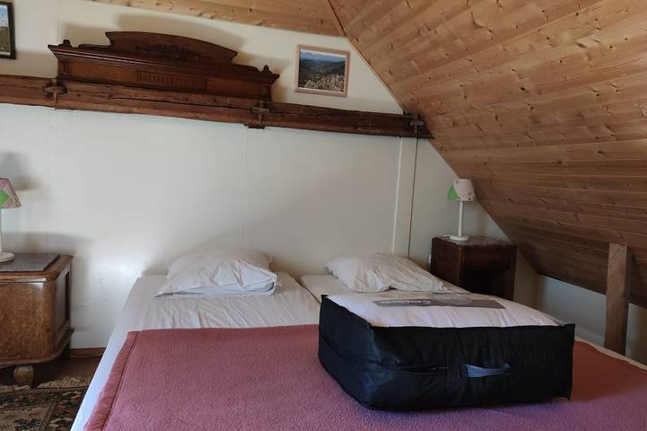 Location de vacances pour 8 personnes, avec Jacuzzi ainsi que Terrasse et Jardin à Saint-Jacques-des-Blats - 3