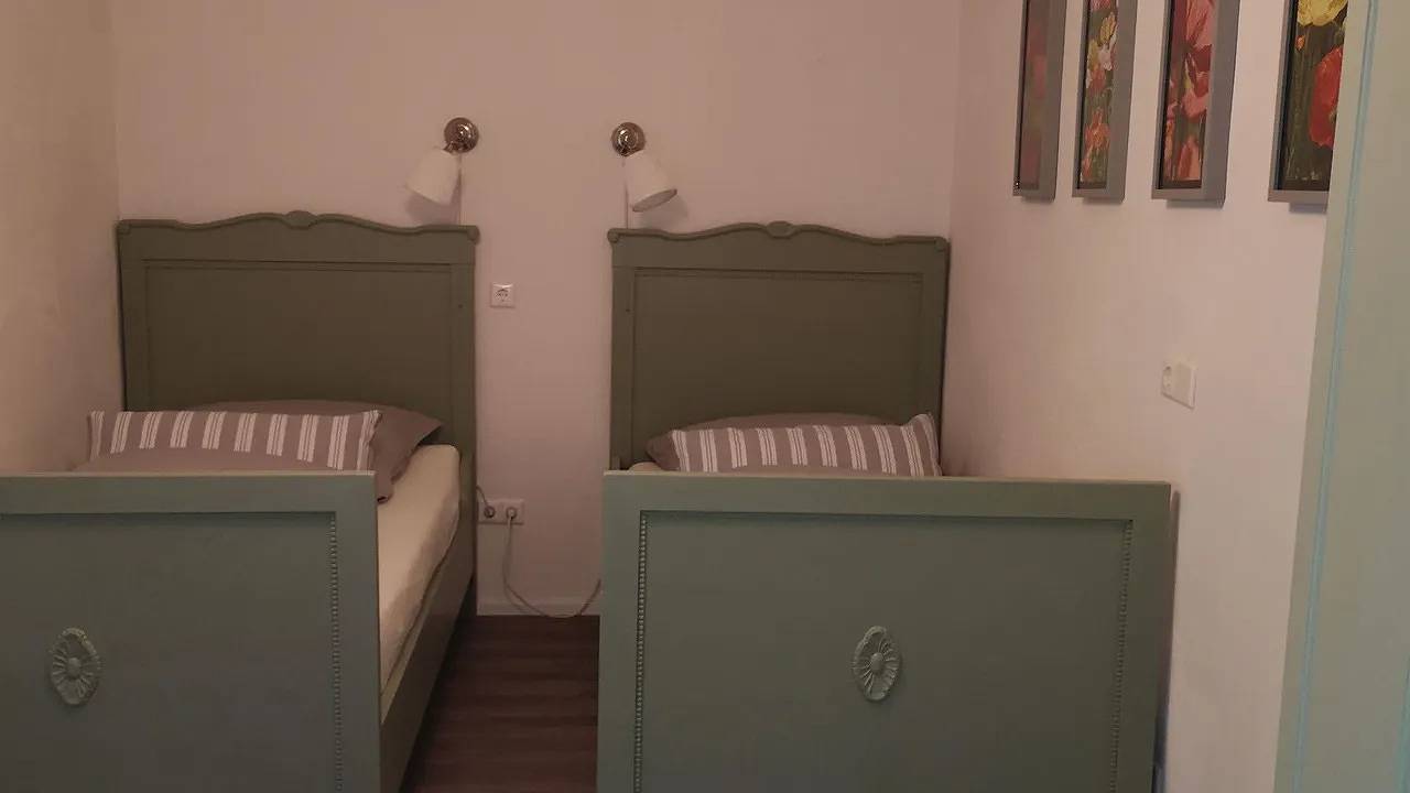 Ganze Ferienwohnung, Ferienwohnung für 4 Personen (100 m²) in Dernbach in Dernbach, Südliche Weinstraße
