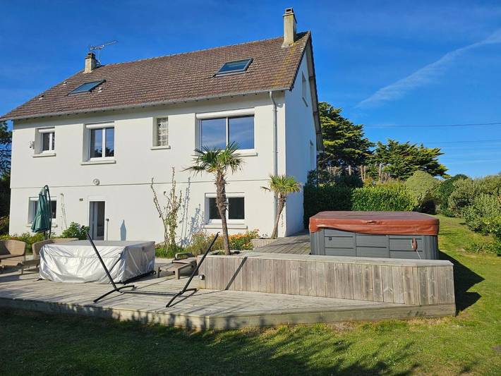 Maison de vacances pour 8 personnes, avec piscine ainsi que jardin et jacuzzi