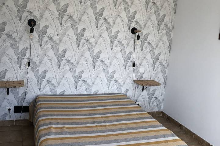 Location de vacances pour 6 personnes, avec jardin et terrasse à Cabannes - 3