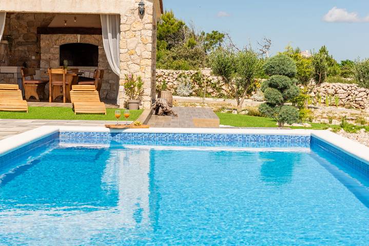 Villa für 6 Personen, mit Garten und Balkon, kinderfreundlich in Razanac - 3