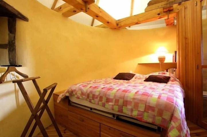 Gîte pour 2 personnes, avec jardin à Ally - 2