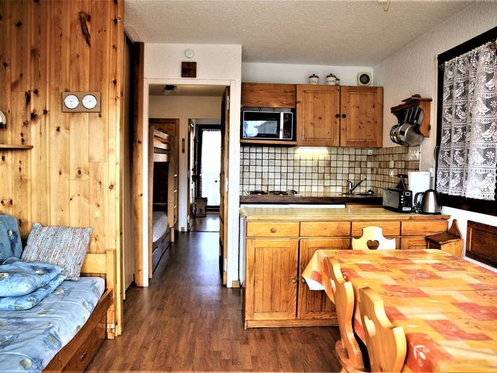 Apartamento entero, Apartamento cómodo a pie de pista con balcón - 6 pers, 2 habitaciones in Auris, Parque Nacional de los Ecrins