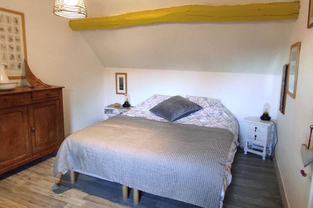 Gîte  Au Calme à 5 Minutes De Honfleur. in Ablon, Région de Lisieux