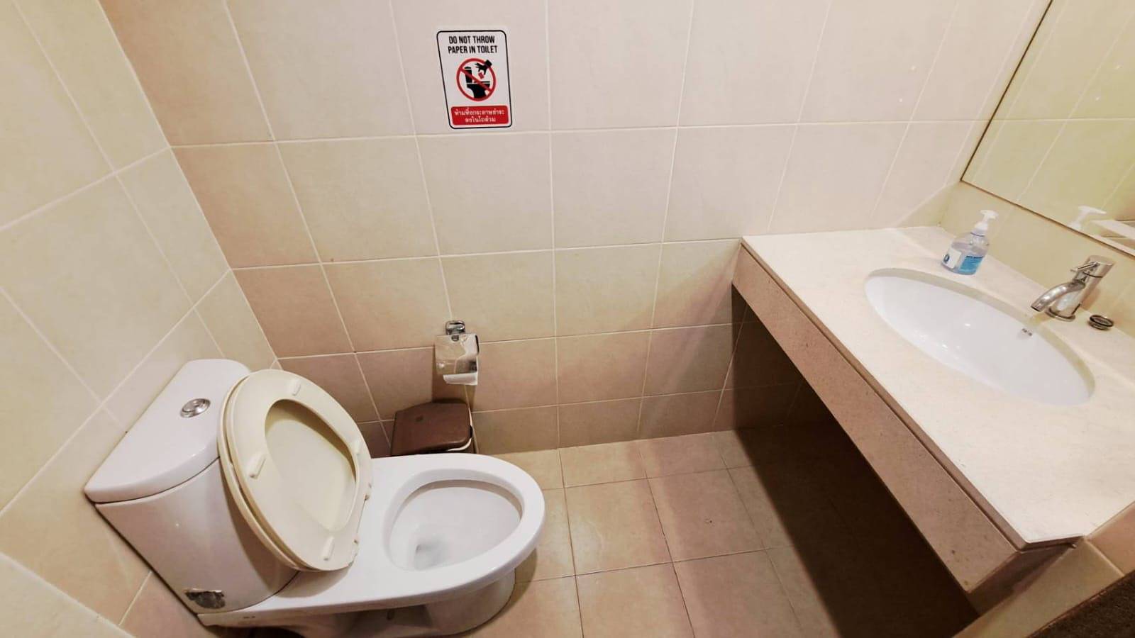 Appartement de vacances entier, Location de courte durée autorisée - Appartement avec services 2C au centre-ville de Bkk in Watthana District, Bangkok