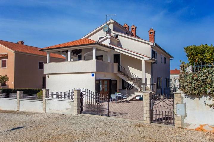 BnB für 2 Personen, mit Terrasse und Garten in Poreč
