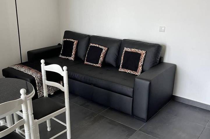 Madeira vacation home with beautiful sea views in Estreito da Calheta, Madeira