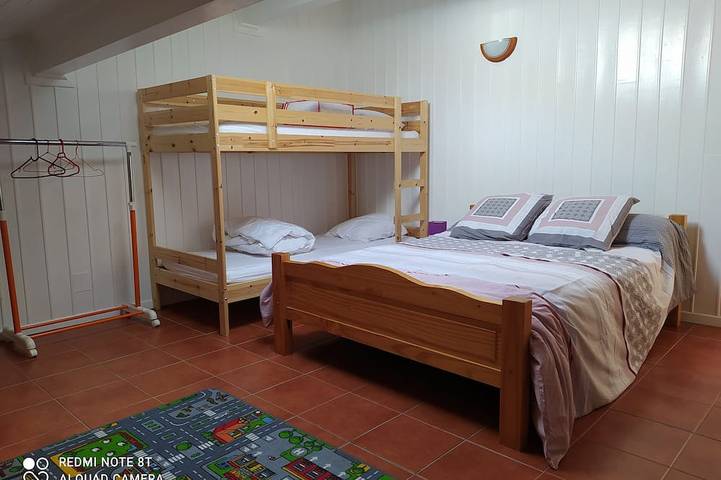 Gîte pour 6 personnes, avec jardin dans Porta - 3