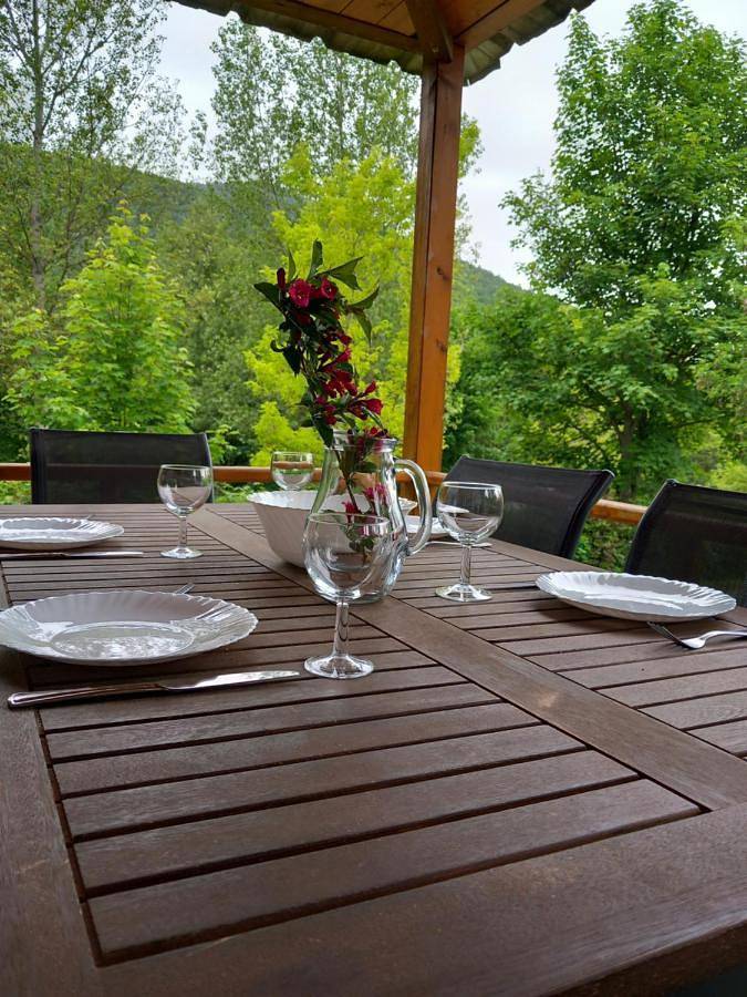 Gîte pour 5 personnes, avec piscine et jardin à La Bréole
