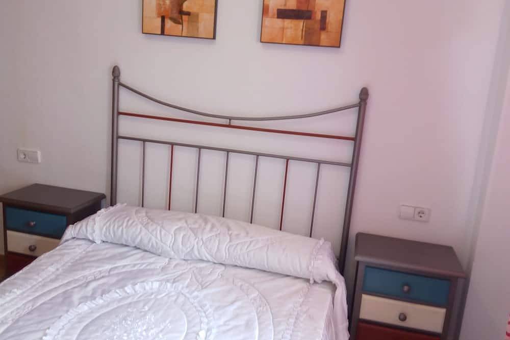 Apartamento entero, Costa De La Luz, Huelva,  2 Dormitorios,  Isla Cristina, Primera Línea De Playa in Isla Cristina, Costa de la Luz