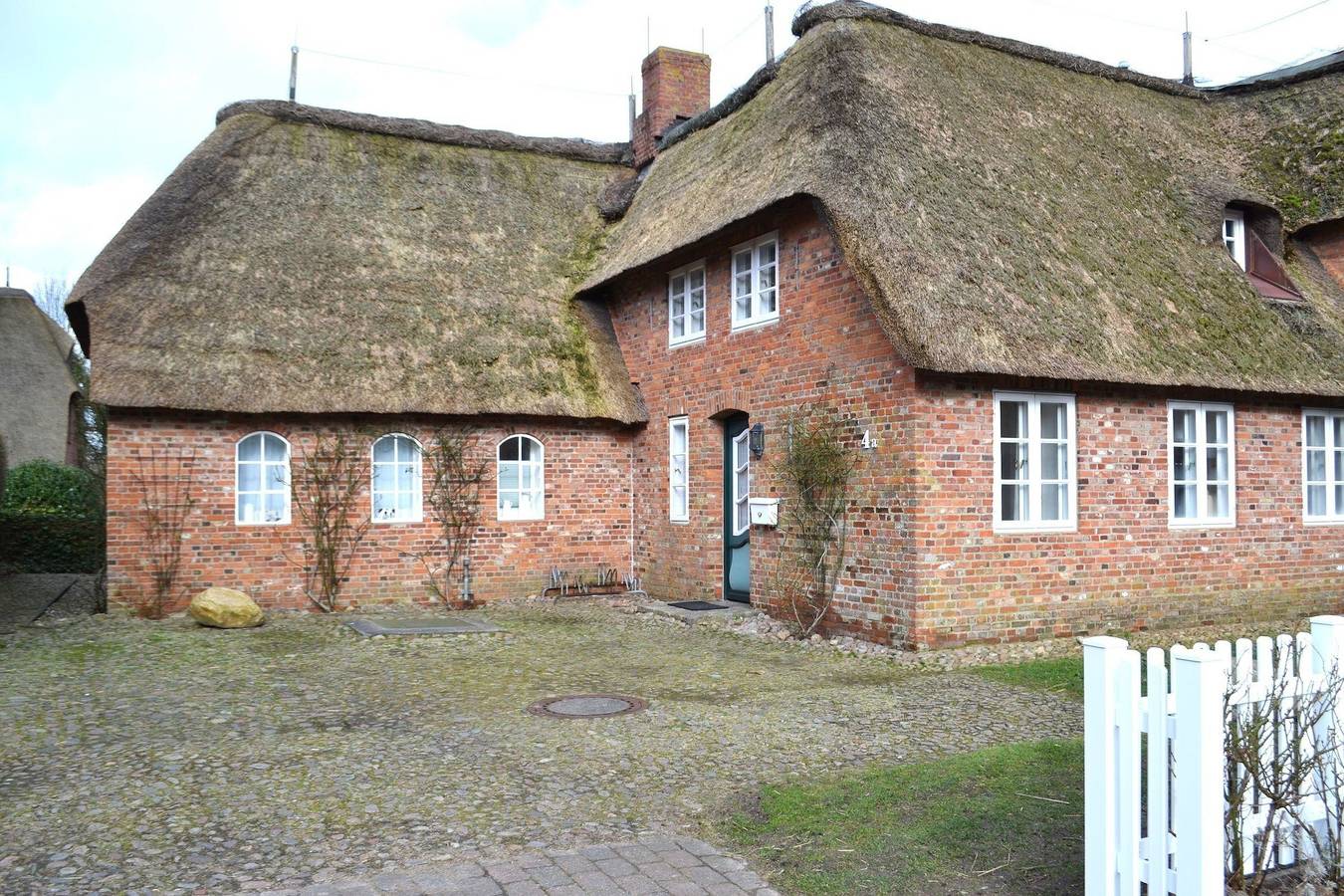 Ganze Ferienwohnung, Ferienhaushälfte am Museum in Alkersum, Föhr