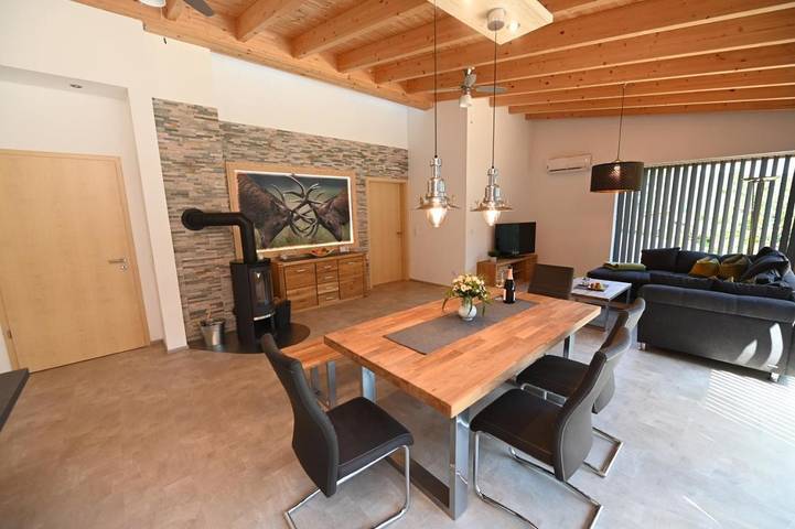 Ferienwohnung für 6 Personen, mit Ausblick und Garten