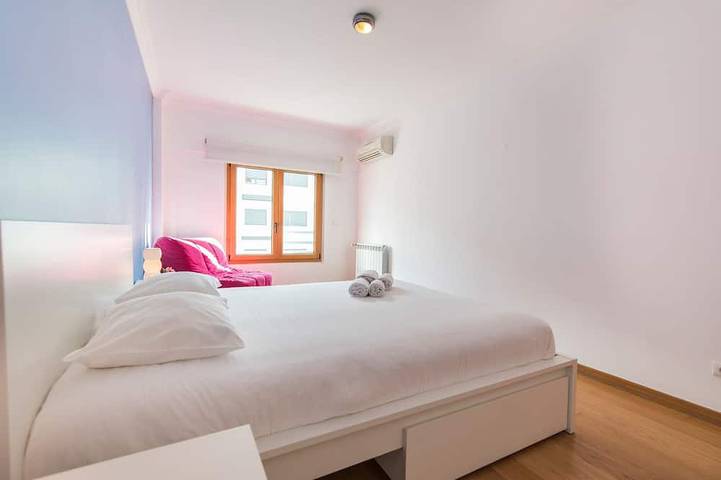 Ganze Wohnung, 2 Bedroom W/ Garage Family Wonder in Lissabon, Costa de Lisboa