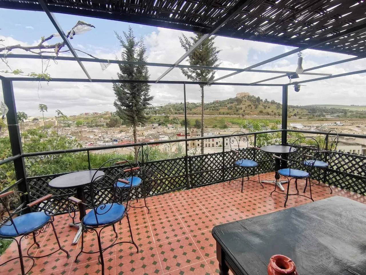 Entire apartment, Cosy Apartment in Fes El Bali, 25 m², Private Garden in Fès-Boulemane region