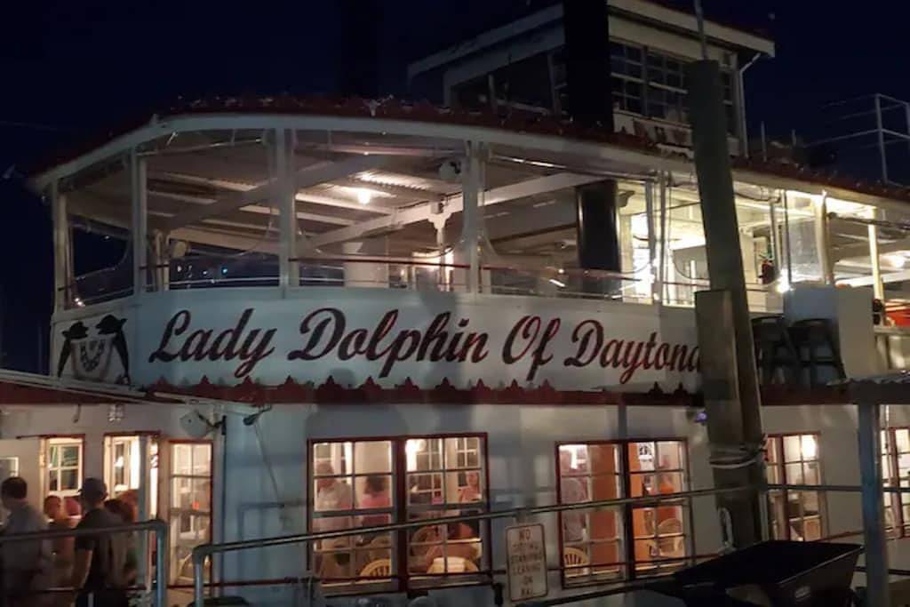 Ocean View Suite With Full Kitchen in Daytona Beach, Florida