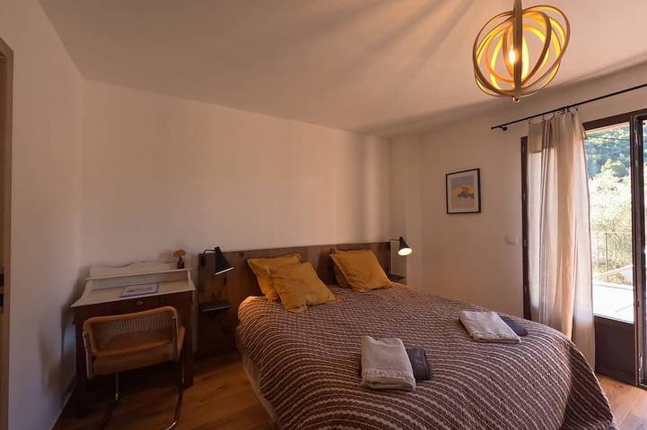 Location de vacances pour 4 personnes, avec jardin à Manso (homonymie) - 3