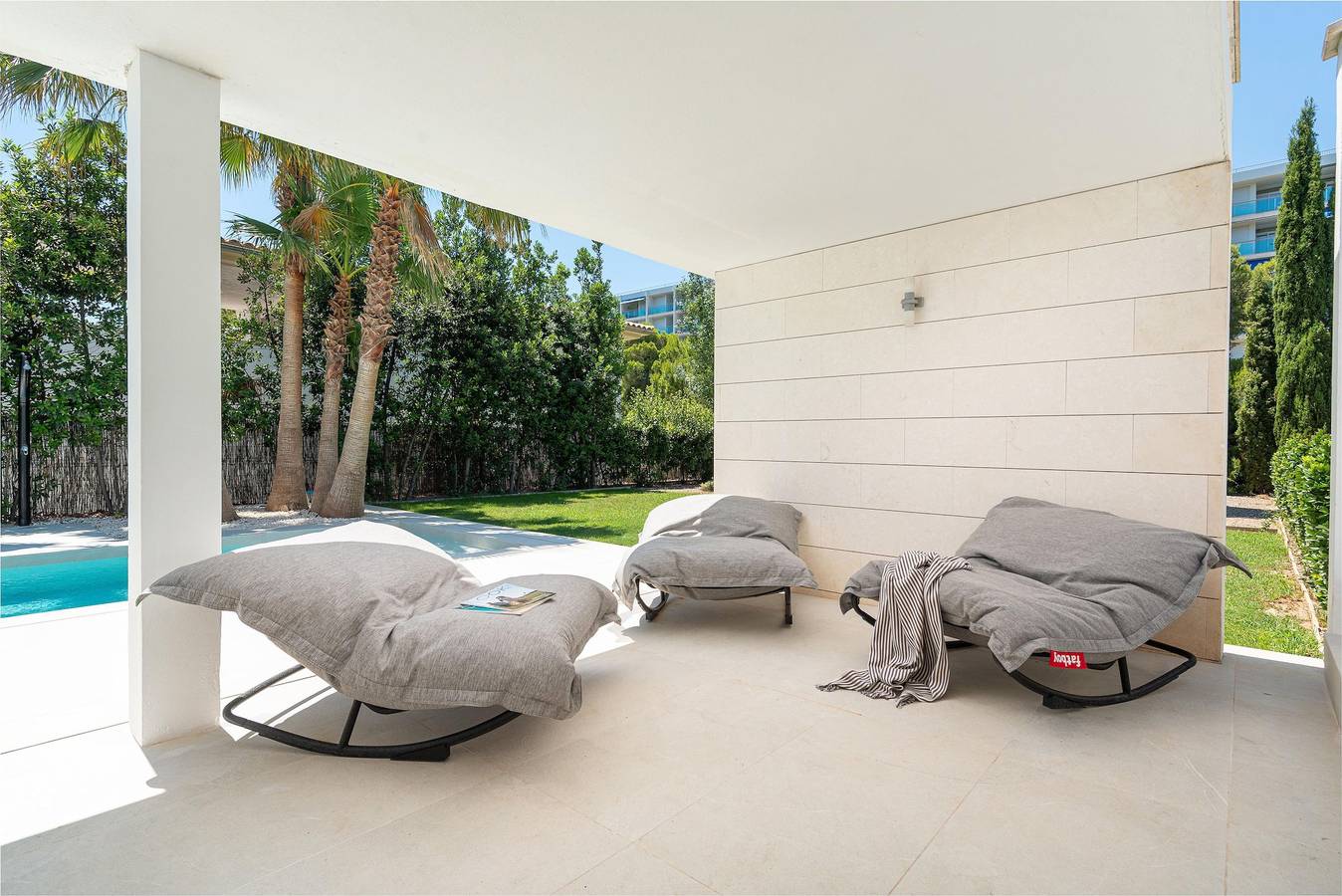 Casa Blanca Nº 1 - Luxurious villa by the sea in a privileged area. Free Wifi. in Costa dels Pins, Son Servera