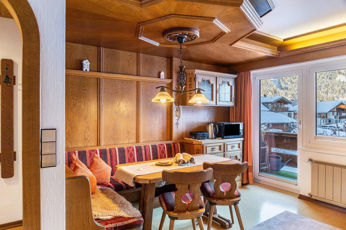 Ganze Wohnung, Apartment 'Schneidspitze - 18' mit Bergblick, privatem Balkon und wlan in Nesselwängle, Außerfern