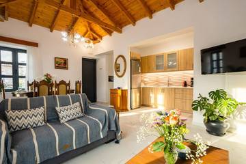 Glamping voor 4 Personen in Messenische Golf, Peloponnesos, Afbeelding 1
