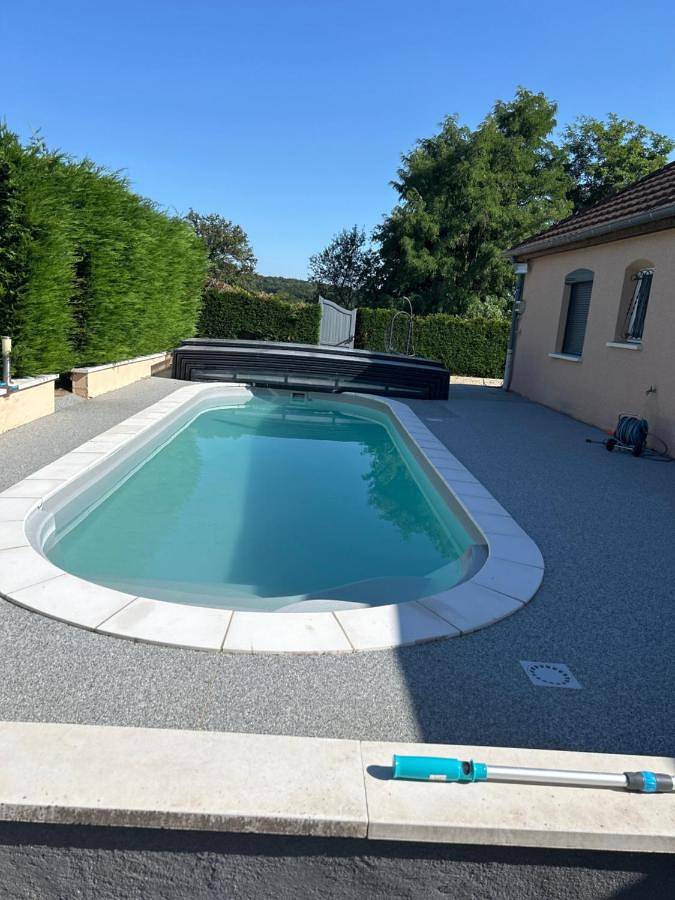 Location de vacances pour 2 personnes, avec jacuzzi ainsi que jardin et piscine à Saint-Yan - 3